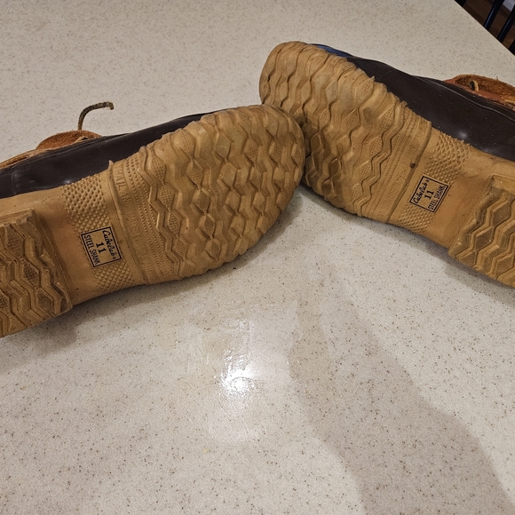 Men's Cabelas Steel Shank Moccasins - Picture 3 of 4